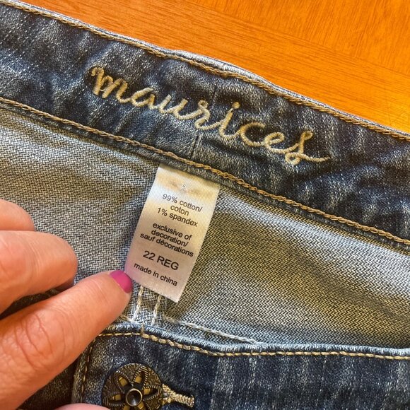 Maurices Plus size 22 women's jeans distressed embellished pockets - Picture 6 of 8
